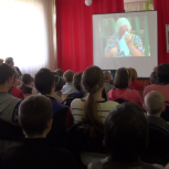 Дедовичские единороссы провели Урок Памяти в Дубишенской школе