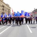Колонна Петербургского отделения «Единой России» приняла участие в Первомайской демонстрации