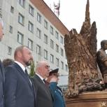 В Екатеринбурге открыт памятник военным медикам