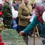 В Салихово открыли социально-образовательный центр и военный мемориал