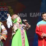 Предварительное голосование проходит в праздничной атмосфере