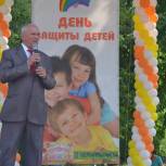 Александр Еремкин: «Окружите своих детей любовью и вниманием»!