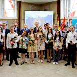 В День России юным воронежцам вручили первые паспорта