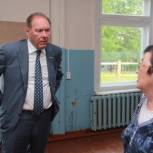Жители села Глотово поделились с Александром Макаренко своими проблемами