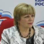 Поздравление депутата ГД РФ Елены Сенаторовой с Днем молодежи