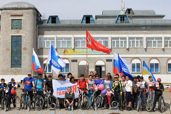 Погода петропавловка джидинский. Петропавловка Джидинский район Бурятия. Администрация Джидинского района Республики Бурятия.