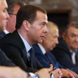 Дмитрий Медведев предложил провести Съезд Партии в два этапа