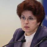 Мануйлова взяла на контроль решение вопросов заявителей