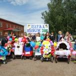 Торжественную выписку из родильного отделения устроили семьям Федоровского района