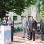 В Железногорске открыли памятник в честь первого руководителя комбината
