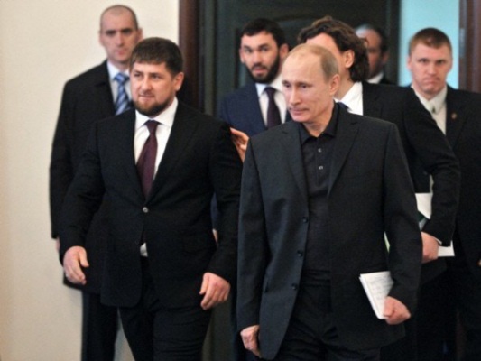 Путин обсудил с Кадыровым вопросы развития Чечни и ее вклад в СВО