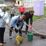 Калининцы приняли участие в городском субботнике