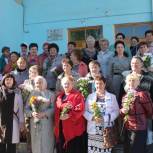 Теплые поздравления в адрес педагогов прозвучали от единороссов Ивантеевского района 