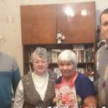Александр Надеин поздравил жительницу Центрального района с 80-летним юбилеем