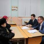 «Единая Россия» отметила годовщину своего создания приемом граждан