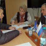 В Тихвинскую приемную обратились 65 человек