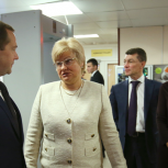Медведев требует от регионов оперативной реализации программ создания безбарьерной среды