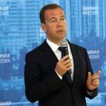 Медведев в прямом эфире ответит на вопросы тележурналистов