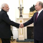 Путин заявил о развитии стратегического партнерства с Индией