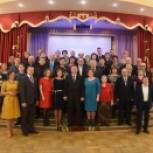 Губернатор Курской области поздравил работников СМИ
