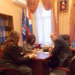 Приёмы граждан провели Дмитрий Любимцев и Владимир Чулошников