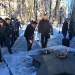 Единороссы Гвардейска почтили память павших в Великой Отечественной войне 