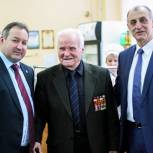  Анатолий Дроздов: Встречи с ветеранами в Калининском районе проходят регулярно