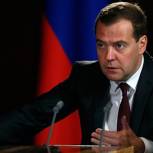 Медведев поручил МИД представить предложения по экспортным рынкам для автопрома