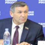 Халил Гиниятов провел парламентский урок в гимназии №50 Кировского района Казани 