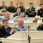 Макаров: Профессия военного окружена в нашей стране величайшим уважением