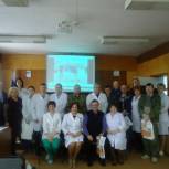 Единороссы поздравили медработников вологодской поликлиники №3 с Днем защитника Отечества