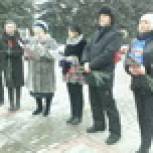 Активисты Партии поздравили с 23 февраля ветеранов района Капотня