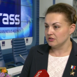 Елена Серова: Политика и космос друг другу не мешают