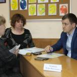 Единороссы провели встречи с жителями Октябрьского района