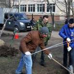 В Дмитрове привели в порядок Аллею Славы