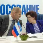 Александр Карелин и Ирина Мануйлова встретились с жителями Баганского района