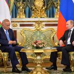 Путин: Россия и Узбекистан убеждены в необходимости широкой антитеррористической коалиции