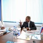 Максим Сураев поддержал инновационный проект