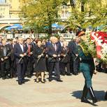 Россияне гордятся подвигом героев Великой Отечественной войны и чтут память предков