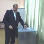 Илья Осипов проголосовал за своих коллег на предварительных выборах «Единой России»