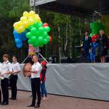 Более 500 петербуржцев пришли на музыкальный праздник в Сосновке