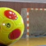 В Казани Международный день соседей отметили футболом