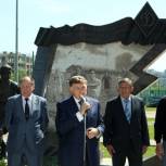 Макаров принял участие в митинге, посвященном 74-й годовщине проведения блокадного матча по футболу