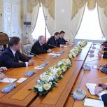 Президент РФ: Фискальная политика должна позволять бизнесу выстраивать долгосрочное планирование