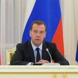 Медведев: Программа «Единой России» должна быть понятна избирателям