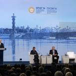 Импортозамещение важно для включения РФ в мировые экономические альянсы, уверен президент