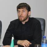 Р. Эдельгериев: В предвыборной Программе «Единой России» обозначены ключевые приоритеты улучшения качества жизни в стране