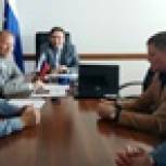 Виктор Шептий и Николай Смирнов обсудили итоги партийно-общественного контроля в сфере ЖКХ