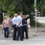 Активисты партпроекта «Безопасные дороги» проверили пришкольные территории в Реже и Алапаевске