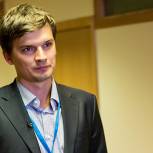 Сиденко: Подход к воспитанию и обучению школьников должен быть современным, основанным на патриотизме